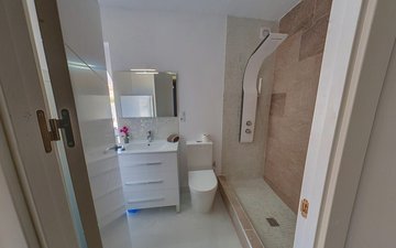 Property slide 31