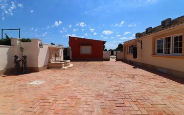 Property slide 38