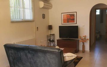 Property slide 19