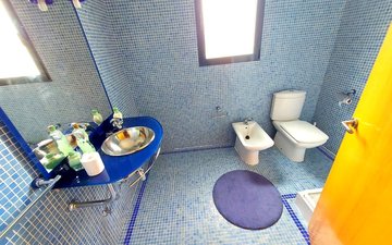 Property slide 25