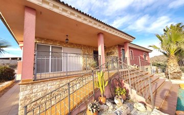 Property slide 32