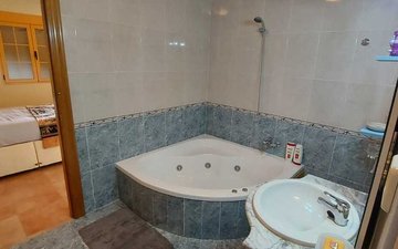 Property slide 25