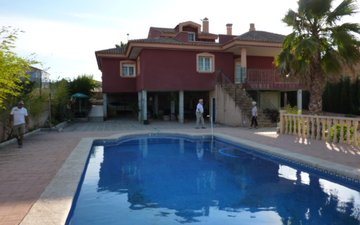 Property slide 32
