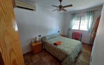 Property slide 22