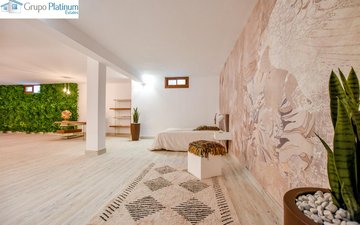 Property slide 25
