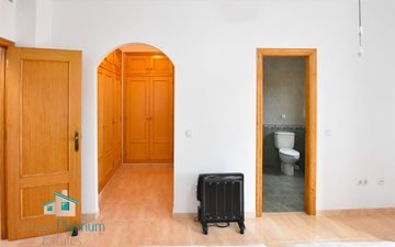 Property slide 21