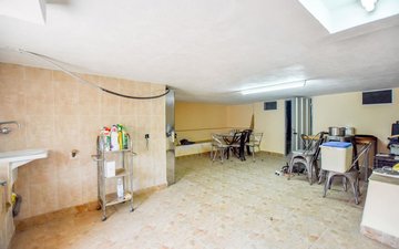 Property slide 36