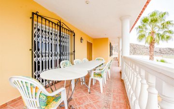 Property slide 10