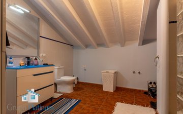 Property slide 42