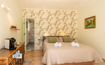 Property slide 32