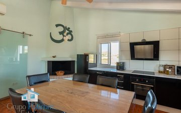 Property slide 39