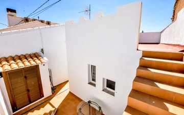 Property slide 21