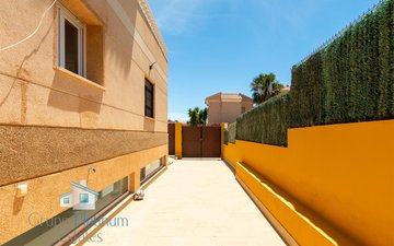 Property slide 22
