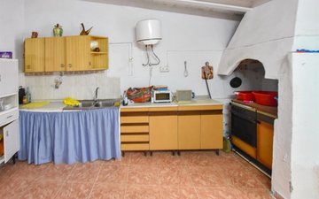 Property slide 21