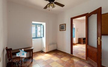 Property slide 20
