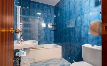 Property slide 25