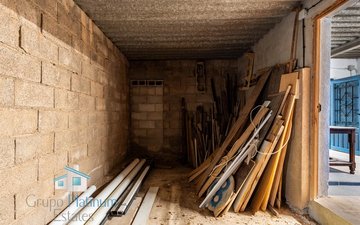 Property slide 34
