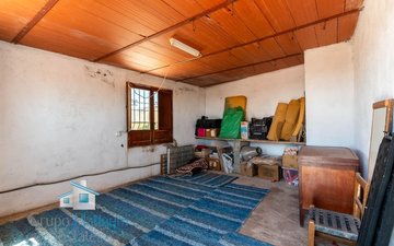 Property slide 35