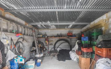 Property slide 28