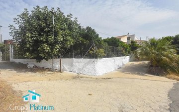 Property slide 32