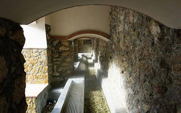 Property slide 39