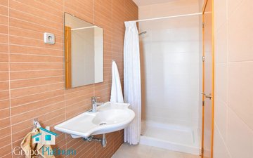 Property slide 16