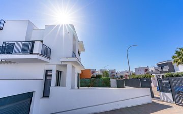 Property slide 10