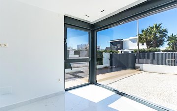 Property slide 19