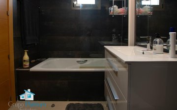 Property slide 16