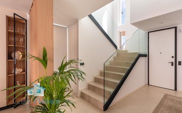 Property slide 31