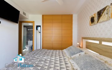 Property slide 22