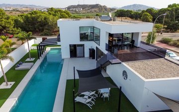 Property slide 38