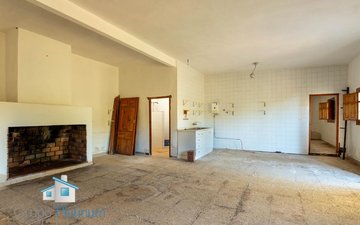 Property slide 4