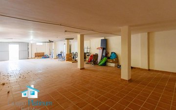 Property slide 19