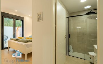 Property slide 10