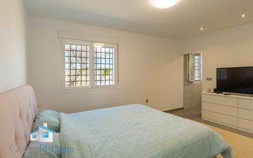 Property slide 14