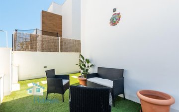 Property slide 22