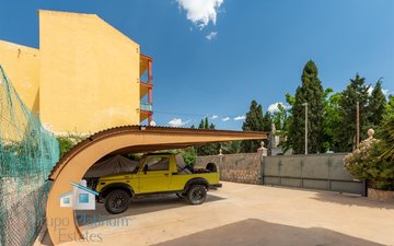 Property slide 31