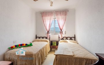 Property slide 10