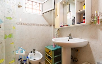 Property slide 10