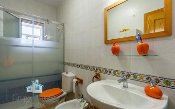 Property slide 18