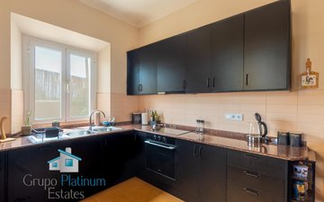 Property slide 10