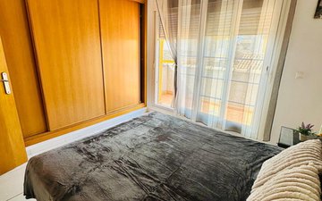 Property slide 32