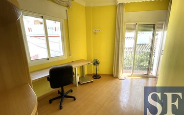 Property slide 10