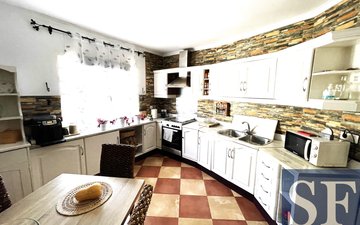 Property slide 7