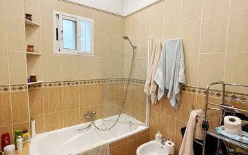 Property slide 14