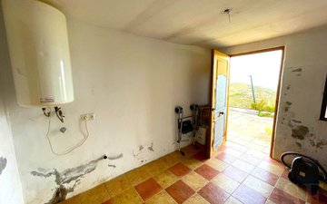 Property slide 16