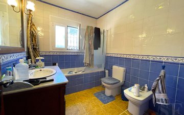 Property slide 10