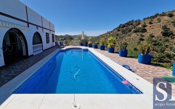 Property slide 18