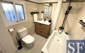 Property slide 14